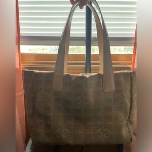 Chanel rare vintage travel ligne tote in beige/pink, Certificate of authenticity